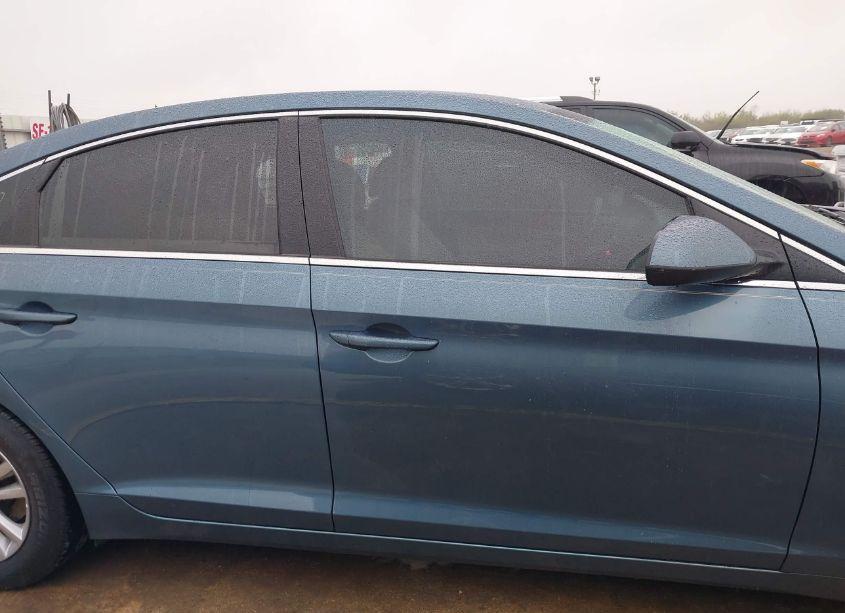 Photo 13 of 2016 Hyundai Sonata SE (VIN 5NPE24AF0GH376933)