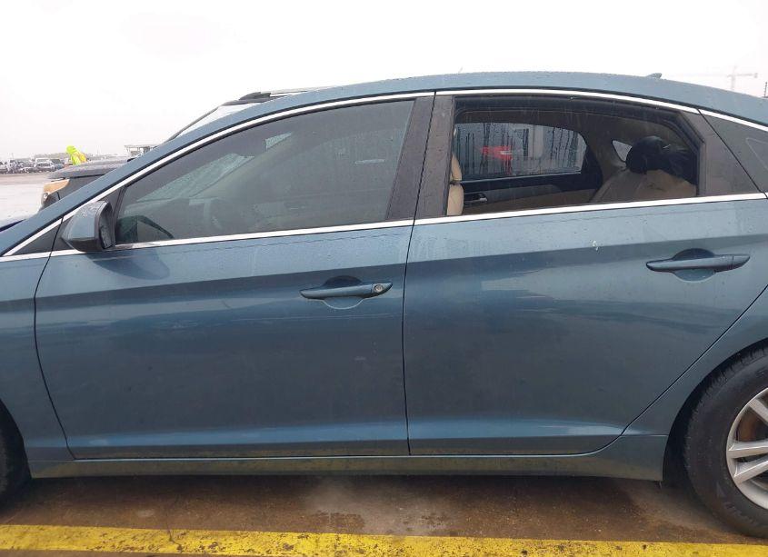 Photo 14 of 2016 Hyundai Sonata SE (VIN 5NPE24AF0GH376933)