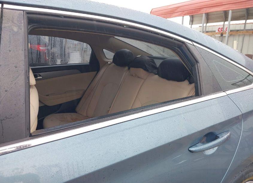 Photo 17 of 2016 Hyundai Sonata SE (VIN 5NPE24AF0GH376933)