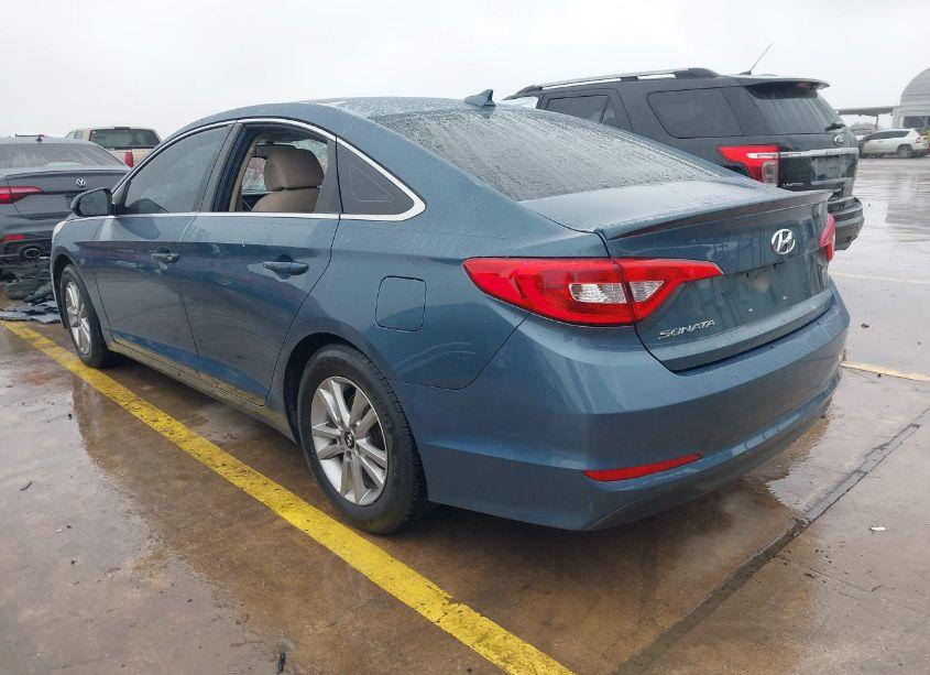 Photo 3 of 2016 Hyundai Sonata SE (VIN 5NPE24AF0GH376933)
