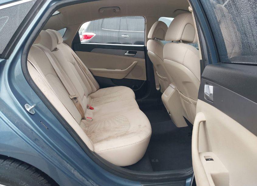 Photo 8 of 2016 Hyundai Sonata SE (VIN 5NPE24AF0GH376933)