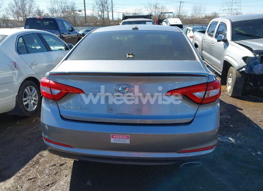 Photo 16 of 2016 Hyundai Sonata SE (VIN 5NPE24AF0GH386233)