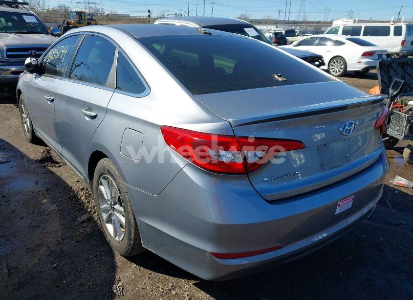 Photo 3 of 2016 Hyundai Sonata SE (VIN 5NPE24AF0GH386233)