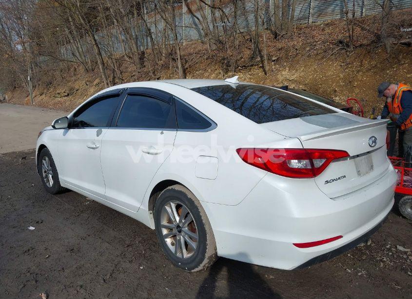 Photo 3 of 2016 Hyundai Sonata (VIN 5NPE24AF0GH408344)