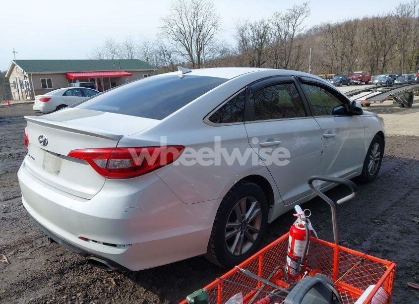 Photo 4 of 2016 Hyundai Sonata (VIN 5NPE24AF0GH408344)