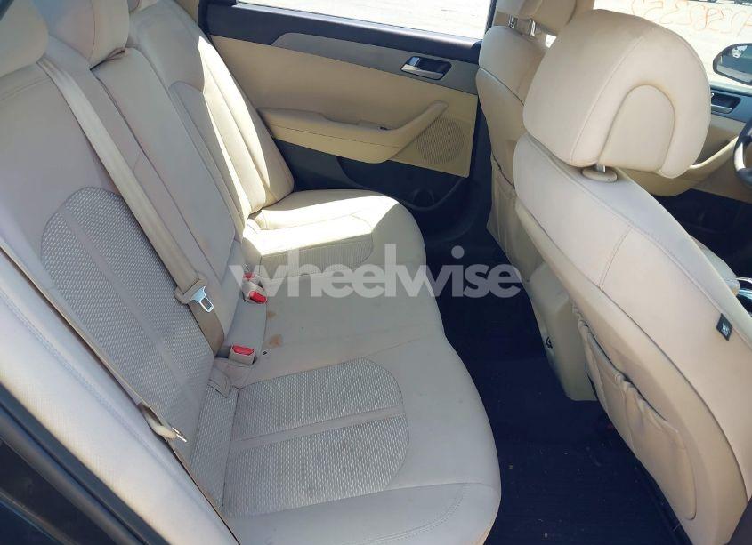 Photo 8 of 2017 Hyundai Sonata SE (VIN 5NPE24AF0HH445024)