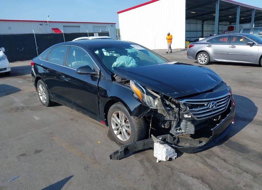 2017 Hyundai Sonata (VIN 5NPE24AF0HH447713) main photo