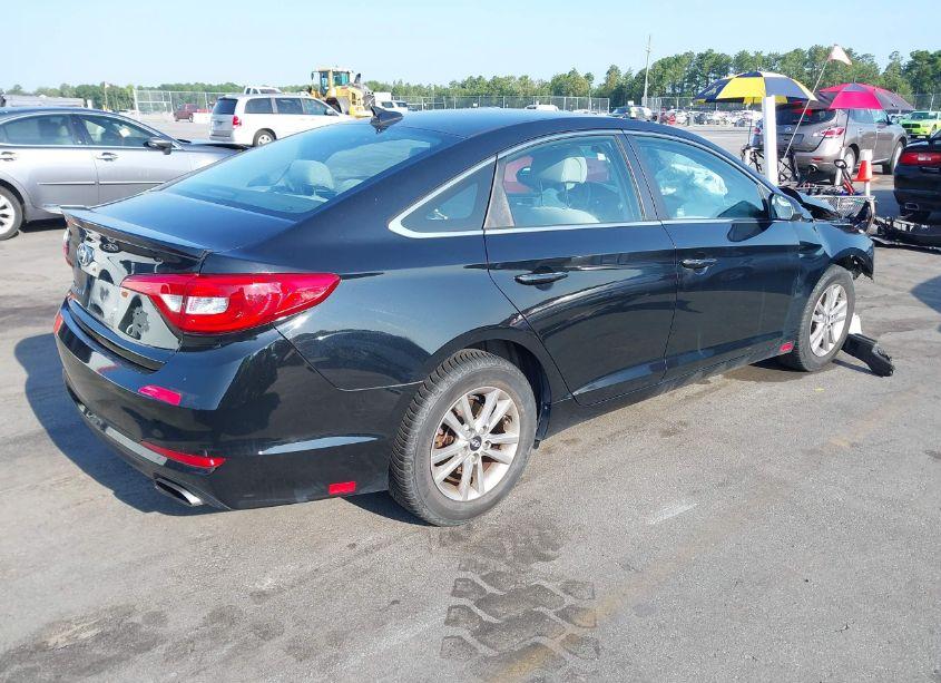 Photo 4 of 2017 Hyundai Sonata (VIN 5NPE24AF0HH447713)