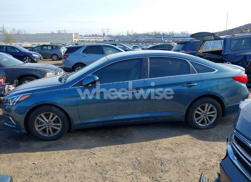 Photo 15 of 2017 Hyundai Sonata SE (VIN 5NPE24AF0HH449137)