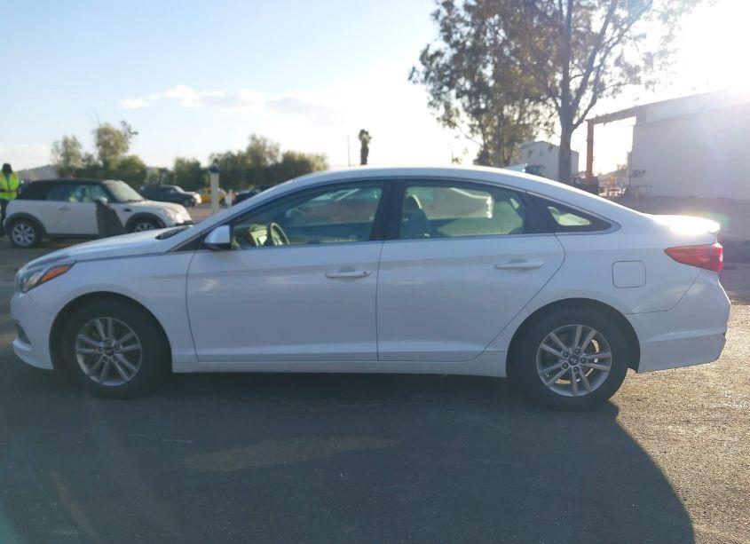 Photo 14 of 2017 Hyundai Sonata SE (VIN 5NPE24AF0HH486415)