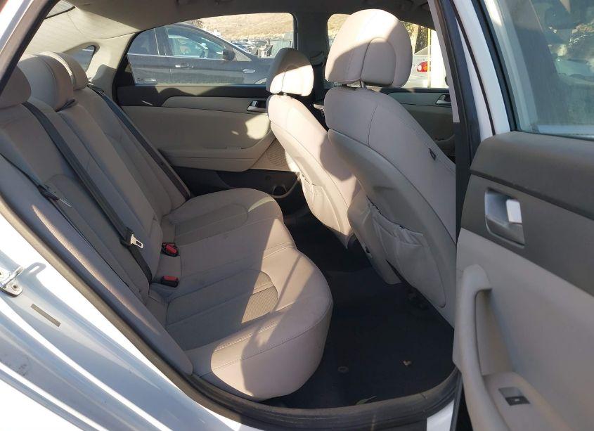 Photo 8 of 2017 Hyundai Sonata SE (VIN 5NPE24AF0HH486415)