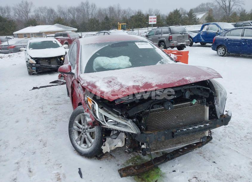 2017 Hyundai Sonata SE (VIN 5NPE24AF0HH545401) main photo