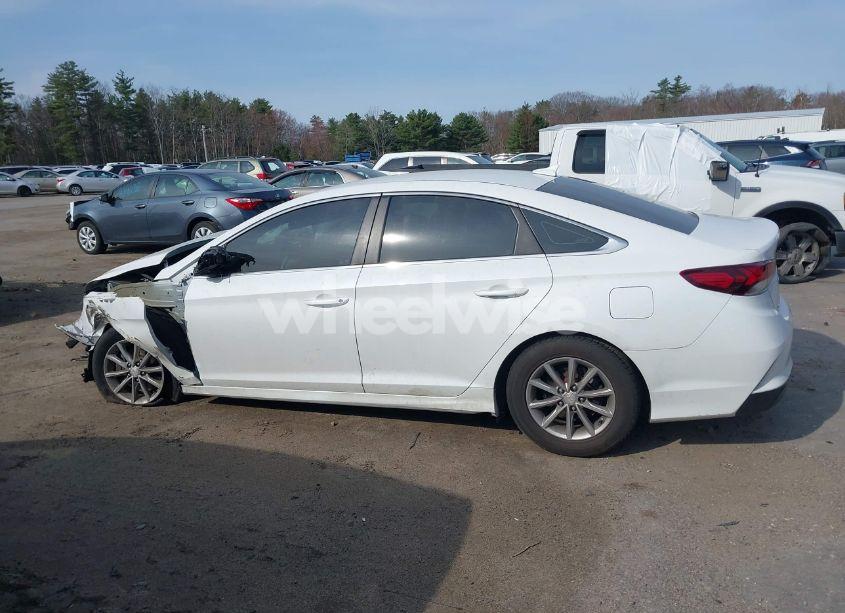 Photo 15 of 2018 Hyundai Sonata SE (VIN 5NPE24AF0JH600287)