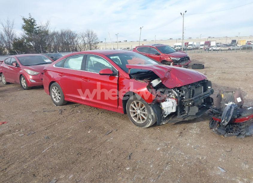 2018 Hyundai Sonata SE (VIN 5NPE24AF0JH607126) main photo