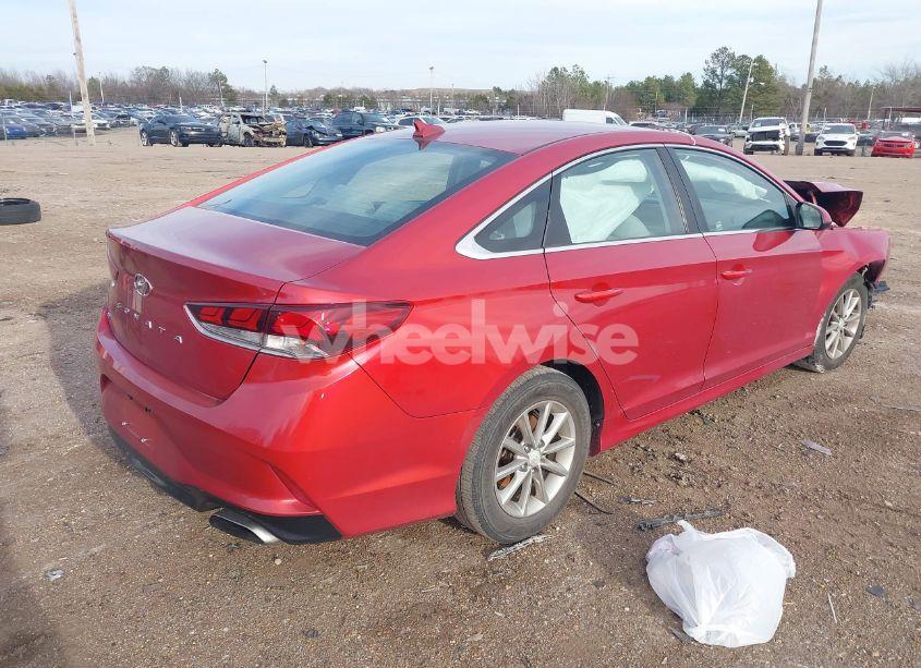 Photo 4 of 2018 Hyundai Sonata SE (VIN 5NPE24AF0JH607126)