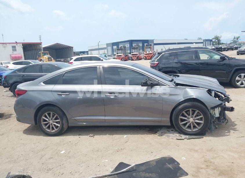 Photo 13 of 2018 Hyundai Sonata SE (VIN 5NPE24AF0JH617106)