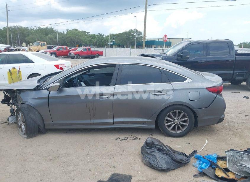 Photo 14 of 2018 Hyundai Sonata SE (VIN 5NPE24AF0JH617106)