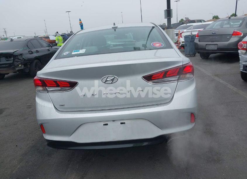 Photo 17 of 2018 Hyundai Sonata SE (VIN 5NPE24AF0JH629319)