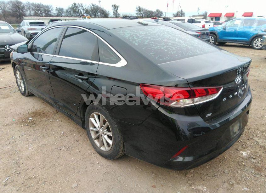 Photo 3 of 2018 Hyundai Sonata SE (VIN 5NPE24AF0JH646914)