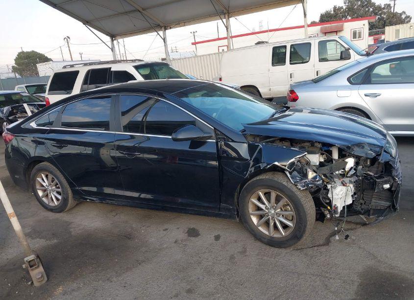 Photo 14 of 2018 Hyundai Sonata SE (VIN 5NPE24AF0JH674311)