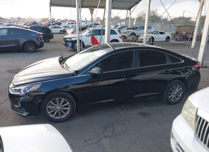 Photo 15 of 2018 Hyundai Sonata SE (VIN 5NPE24AF0JH674311)
