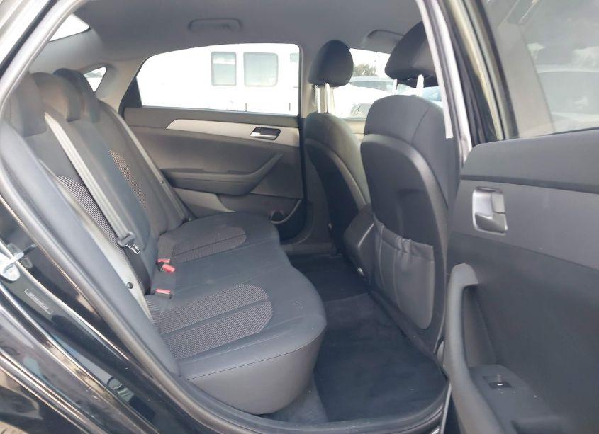 Photo 8 of 2018 Hyundai Sonata SE (VIN 5NPE24AF0JH674311)