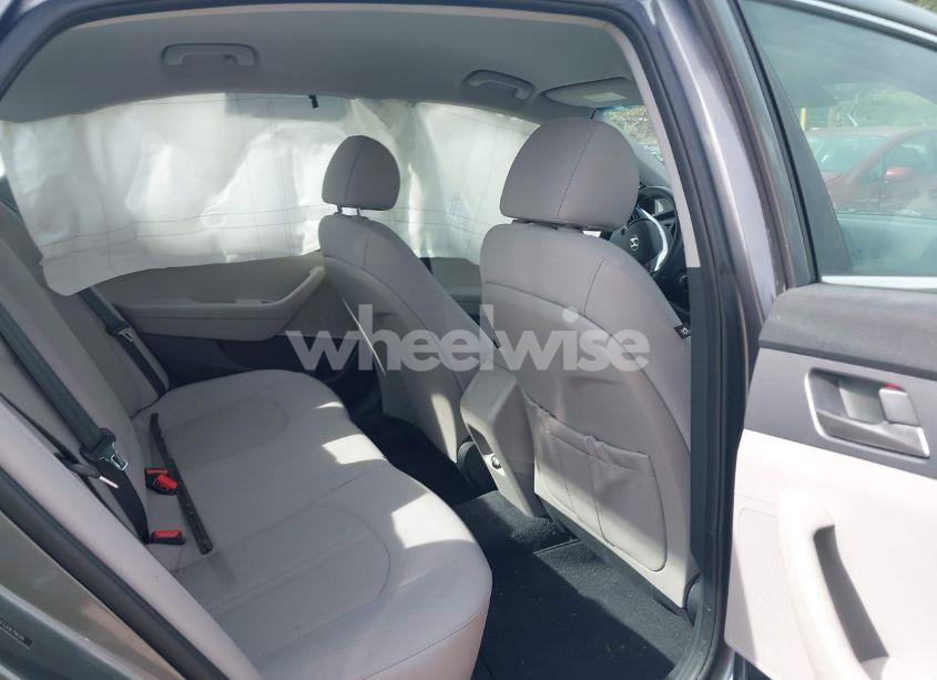 Photo 8 of 2018 Hyundai Sonata SE (VIN 5NPE24AF0JH679699)