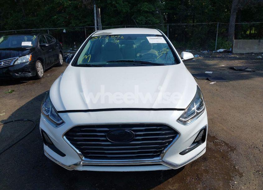 Photo 11 of 2018 Hyundai Sonata SE (VIN 5NPE24AF0JH680688)