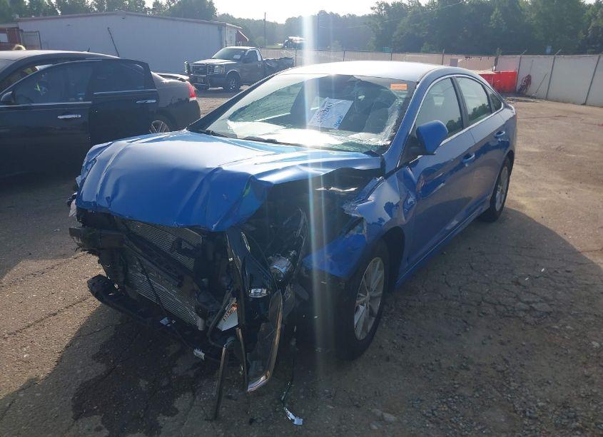 Photo 2 of 2018 Hyundai Sonata SE (VIN 5NPE24AF0JH691657)