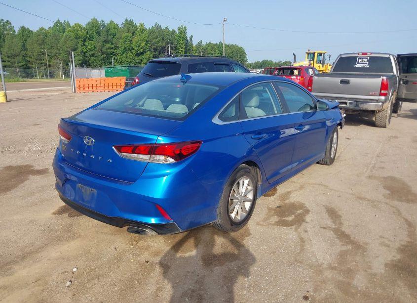 Photo 4 of 2018 Hyundai Sonata SE (VIN 5NPE24AF0JH691657)