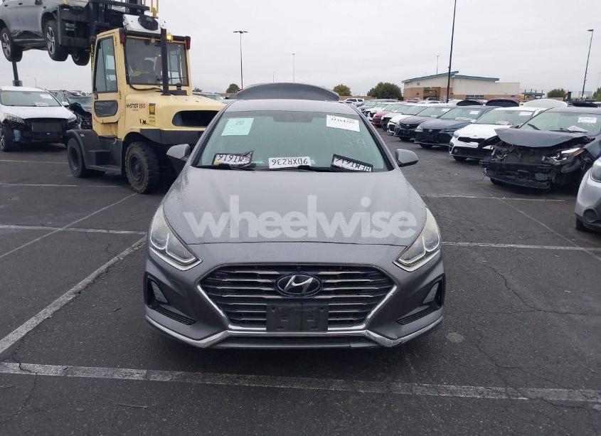 Photo 13 of 2018 Hyundai Sonata SE (VIN 5NPE24AF0JH692503)