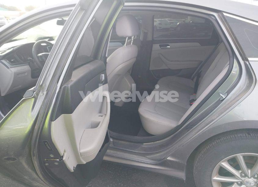 Photo 8 of 2018 Hyundai Sonata SE (VIN 5NPE24AF0JH692503)