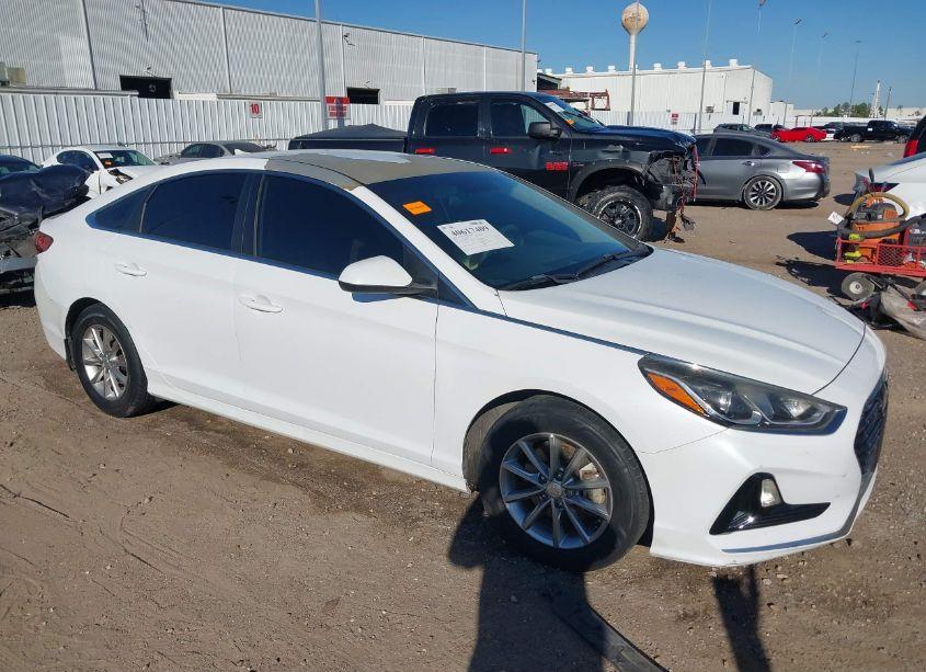 Photo 13 of 2018 Hyundai Sonata SE (VIN 5NPE24AF0JH696504)