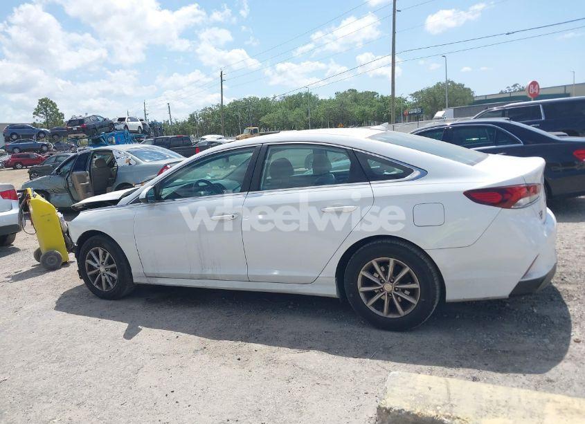 Photo 14 of 2018 Hyundai Sonata SE (VIN 5NPE24AF0JH697829)