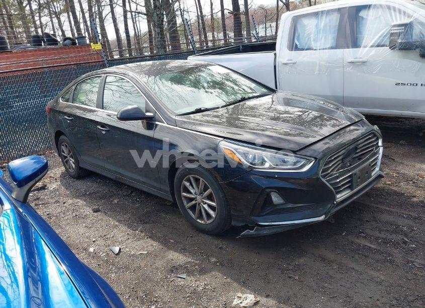 2018 Hyundai Sonata SE (VIN 5NPE24AF0JH713253) main photo