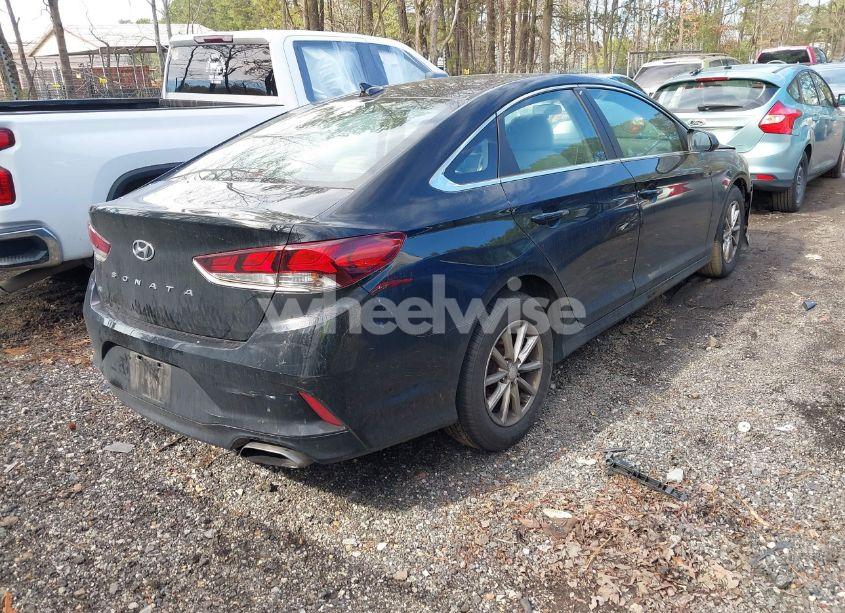 Photo 4 of 2018 Hyundai Sonata SE (VIN 5NPE24AF0JH713253)