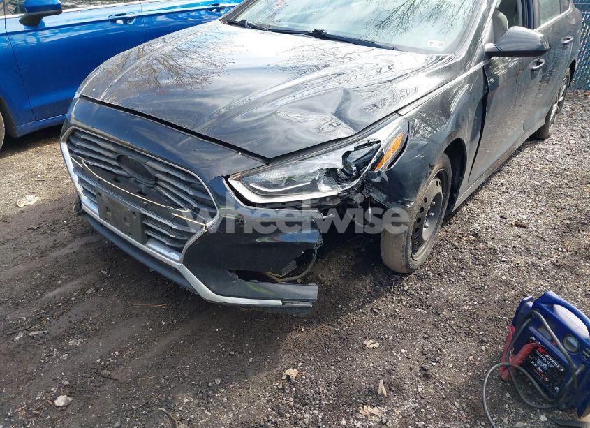 Photo 6 of 2018 Hyundai Sonata SE (VIN 5NPE24AF0JH713253)
