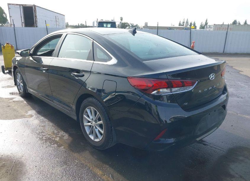 Photo 3 of 2019 Hyundai Sonata SE (VIN 5NPE24AF0KH737070)
