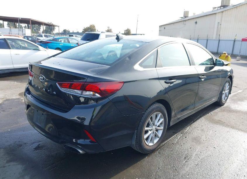 Photo 4 of 2019 Hyundai Sonata SE (VIN 5NPE24AF0KH737070)