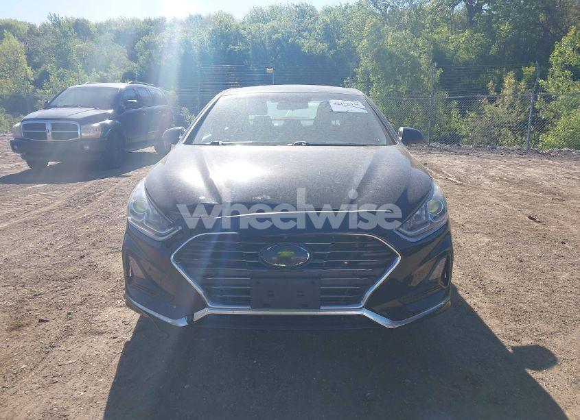 Photo 13 of 2019 Hyundai Sonata SE (VIN 5NPE24AF0KH746755)