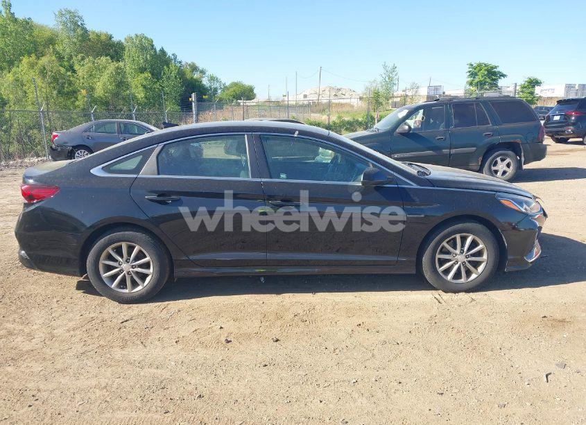 Photo 14 of 2019 Hyundai Sonata SE (VIN 5NPE24AF0KH746755)