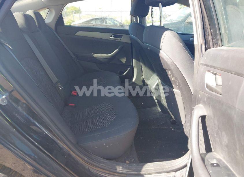 Photo 8 of 2019 Hyundai Sonata SE (VIN 5NPE24AF0KH746755)