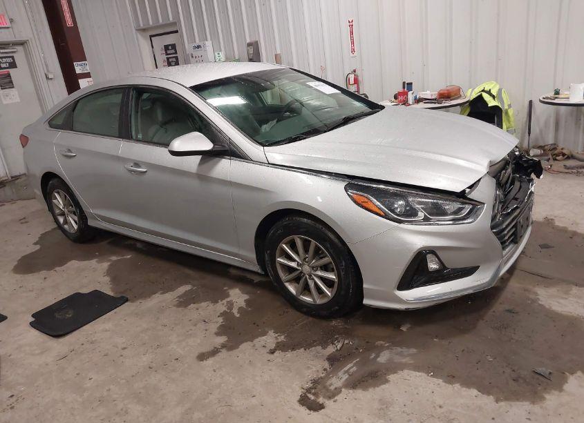 2019 Hyundai Sonata SE (VIN 5NPE24AF0KH748022) main photo