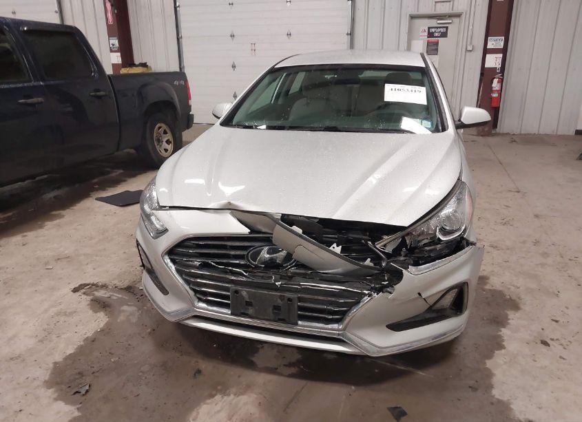 Photo 12 of 2019 Hyundai Sonata SE (VIN 5NPE24AF0KH748022)