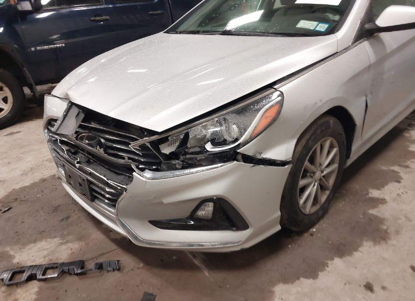 Photo 6 of 2019 Hyundai Sonata SE (VIN 5NPE24AF0KH748022)