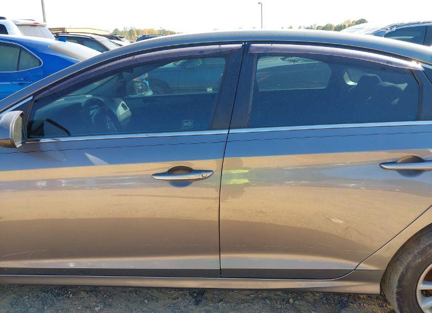 Photo 15 of 2019 Hyundai Sonata SE (VIN 5NPE24AF0KH758534)