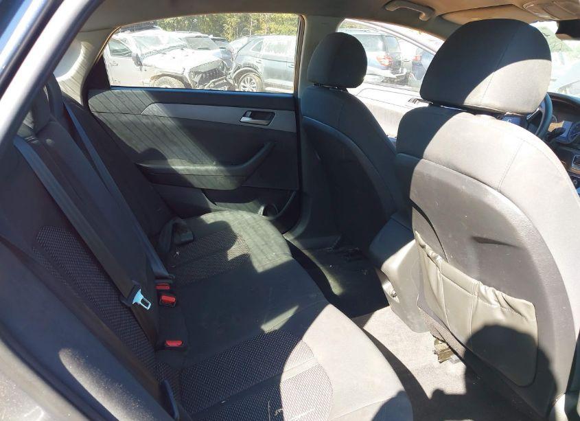 Photo 8 of 2019 Hyundai Sonata SE (VIN 5NPE24AF0KH758534)