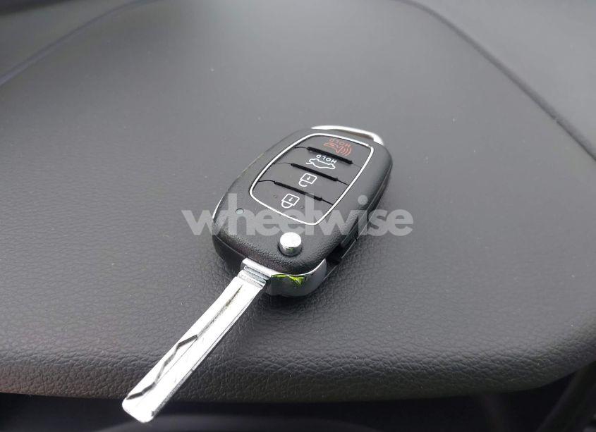 Photo 11 of 2019 Hyundai Sonata SE (VIN 5NPE24AF0KH767928)