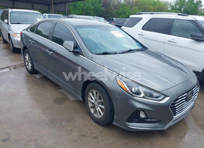 2019 Hyundai Sonata SE (VIN 5NPE24AF0KH788780) main photo