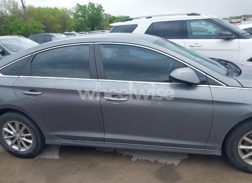 Photo 13 of 2019 Hyundai Sonata SE (VIN 5NPE24AF0KH788780)